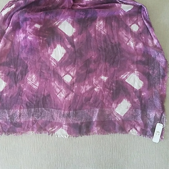 Scarf - Picture 3 of 3